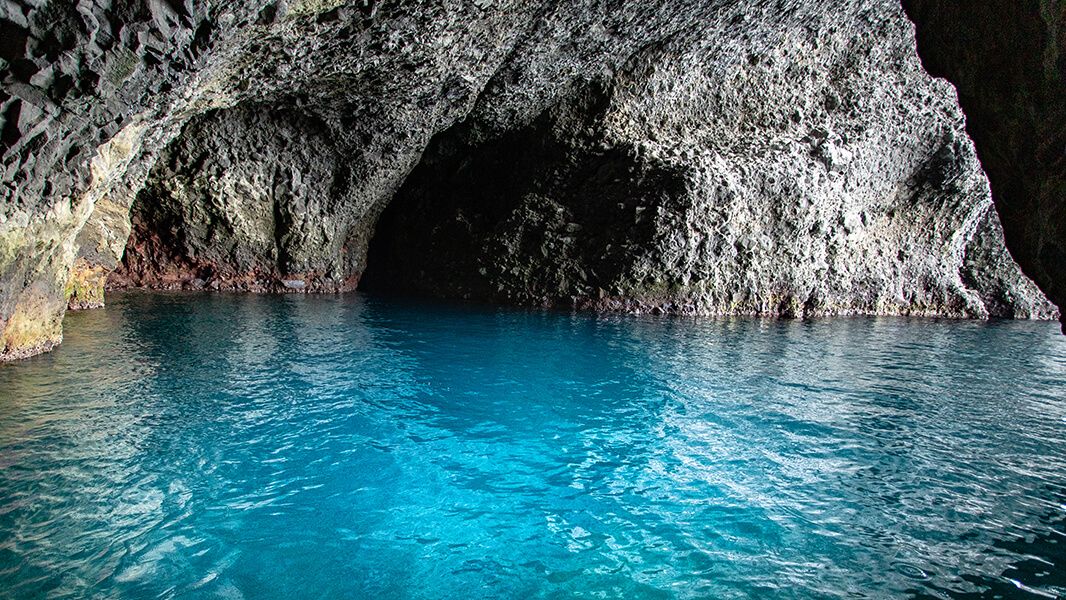 一面のブルー 青の洞窟